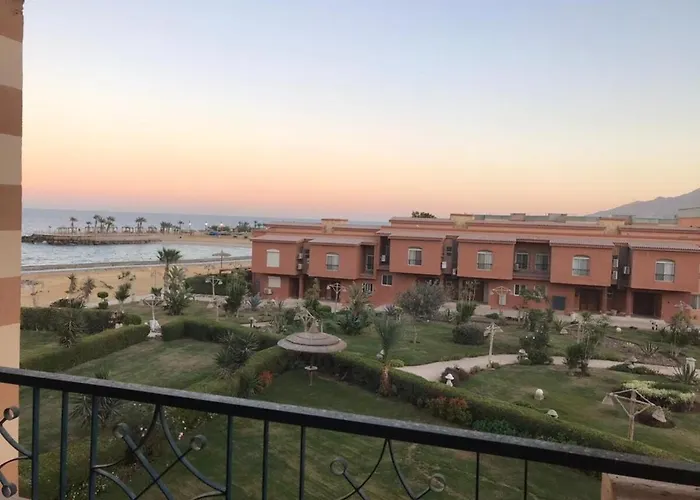بنتهاوس الصف الاول ع البحر حيث الرفاهية بلا حدود * Ain Sukhna